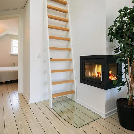 8 Person In Bogense-by Traum *